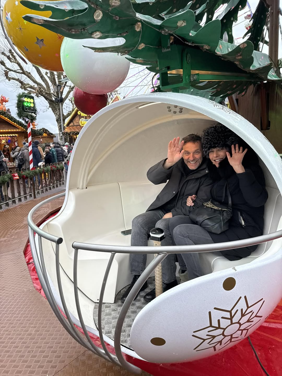 Romantični bijeg glumice i glazbenika oduševio pratitelje Hello Magzain Croatia Hrvatska