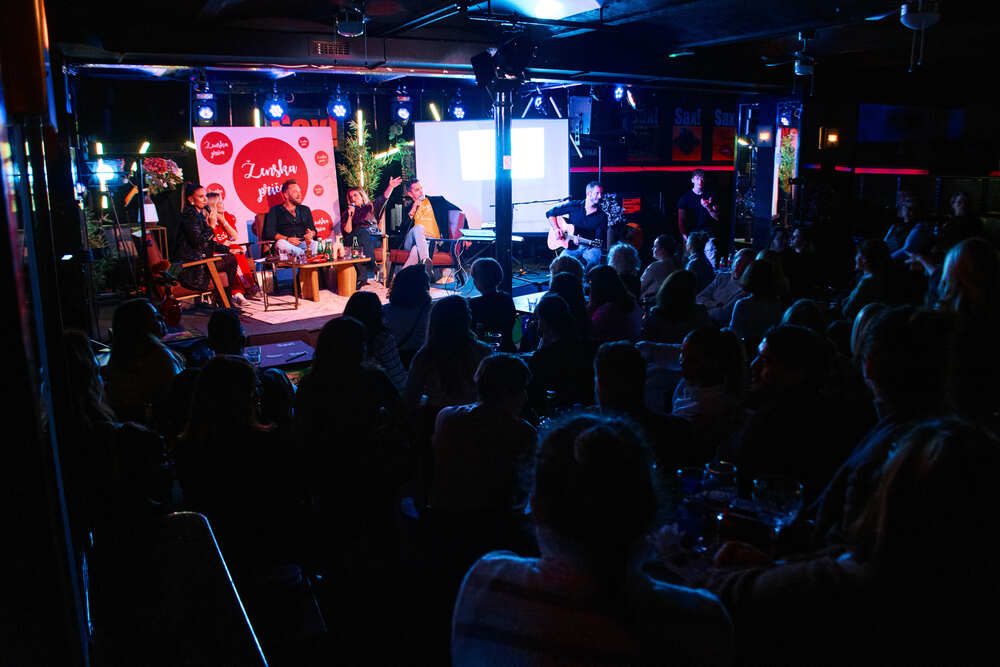 Hello Magazin Croatia Hrvatska 