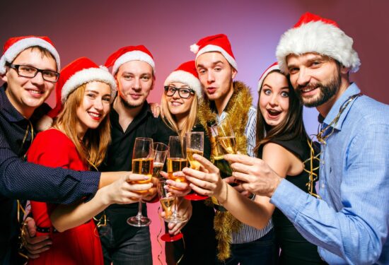 kako reći ne, postavljanje granica, emocionalna otpornost, kako odbiti poziv, društveni pritisak, samopouzdanje, mentalno zdravlje, upravljanje pritiskom, izbjegavanje krivnje, samosvijest, taktike za odbijanje, kako biti assertivan, diplomacija, savjeti za komunikaciju, kako upravljati očekivanjima, savjeti za introverte, kako odbiti prijatelje, vođenje razgovora, kako reći ne ljubazno, zdrav odnos prema sebi, emocionalna inteligencija, kako ostati smiren, kako održati prijateljstva, kako se nositi s pritiskom, ljubazno odbijanje, mentalni mir, kako sačuvati energiju, savjeti za autonomiju, emocionalna ravnoteža, kako postaviti granice prema prijateljima, samopomoć, kako izbjeći nepotreban stres, kako odbiti planove, kako ostati dosljedan, komunikacija bez krivnje, kako reći ne kolegama, kako reći ne obitelji, samostalno donošenje odluka, kako se nositi s manipulacijom, zdrave granice, kako reći ne društvu, savjeti za socijalne situacije, kako reći ne bez objašnjenja, upravljanje energijom, emocionalno zdravlje, kako zadržati kontrolu, taktike za neugodna pitanja, kako izbjeći pritisak, kako reći ne i ostati prijateljski, savjeti za mentalnu snagu, kako se osjećati sigurno u odbijanju, kako održati unutarnji mir, kako izbjeći grižnju savjesti, vođenje vlastitog života, kako upravljati društvenim očekivanjima, kako reći ne s ljubaznošću, emocionalna autonomija, kako biti odlučan, kako se nositi s pritiskom vršnjaka, strategije odbijanja, kako ostati prijateljski dok odbijate, kako biti asertivan, kako postaviti emocionalne granice, kako se osjećati dobro u „ne“, kako zadržati samopoštovanje, samostalna odluka, kako izbjeći manipulaciju, kako reći ne bez krivnje, kako reći ne spontanosti, kako upravljati pritiskom okoline, kako ostati miran, emocionalna stabilnost, kako odbiti poziv, savjeti za samopouzdanje, kako reći ne planovima koje mrzite, kako održati prijateljstvo dok odbijate, kako izbjeći društveni stres, kako reći ne i biti iskren, mentalni trikovi, kako ostati miran u društvu, samostalnost, kako izdržati društveni pritisak, kako reći ne s integritetom, kako održati emocionalni balans, samopouzdani odgovori, strategije za odbijanje, kako reći ne bez stresa, kako zaštititi vrijeme, kako reći ne i ostati pozitivan, kako se nositi s pritiskom prijatelja, kako reći ne bez osjećaja krivnje, zdrave strategije odbijanja, kako reći ne bez grižnje, kako reći ne i ostati prijateljski, kako zadržati kontrolu nad životom, savjeti za emocionalnu otpornost, kako reći ne i biti sretan, kako upravljati društvenim pritiskom, kako reći ne i sačuvati samopoštovanje, kako reći ne i zadržati mir, kako reći ne učinkovito