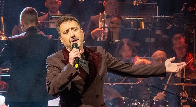 Četrdeset godina stihova koji spajaju generacije