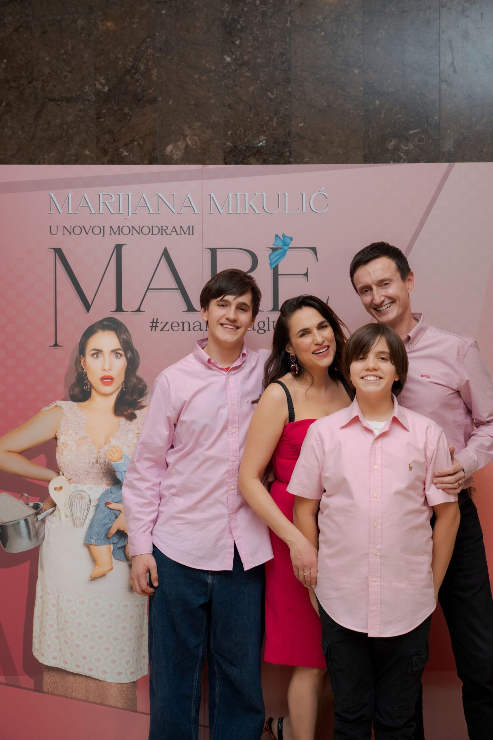 mare glumica predstava