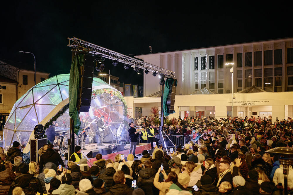 Umag i Sveta Nedelja u znaku Jole: rekordni doček i spektakularan početak godine 