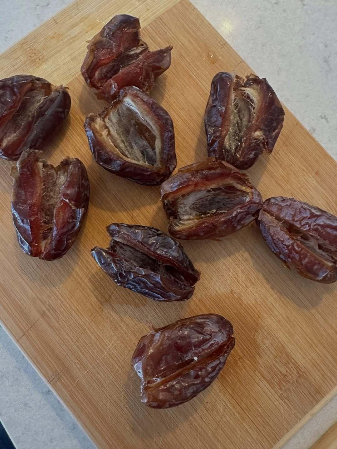 Datulje u čokoladi prema receptu Anite Dujić Broadfoot