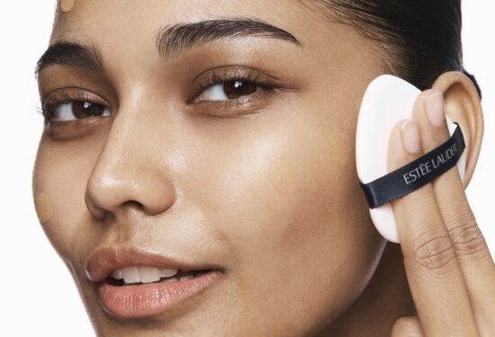 Estée Lauder predstavlja novi Double Wear Stay - in - Place Makeup