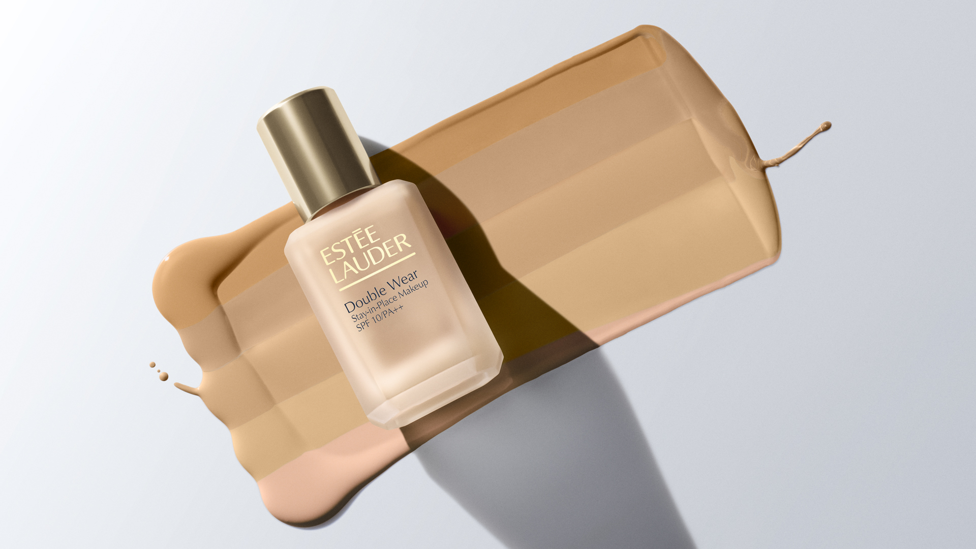Estée Lauder predstavlja novi Double Wear Stay - in - Place Makeup