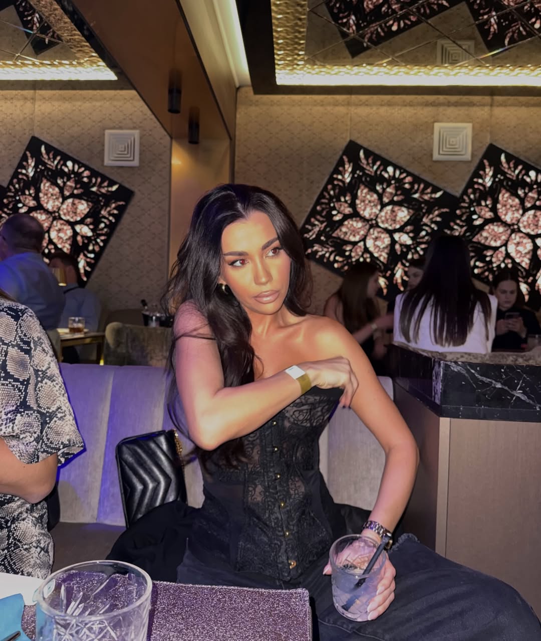 Kako nositi senzualni korzet bez pretjerivanja