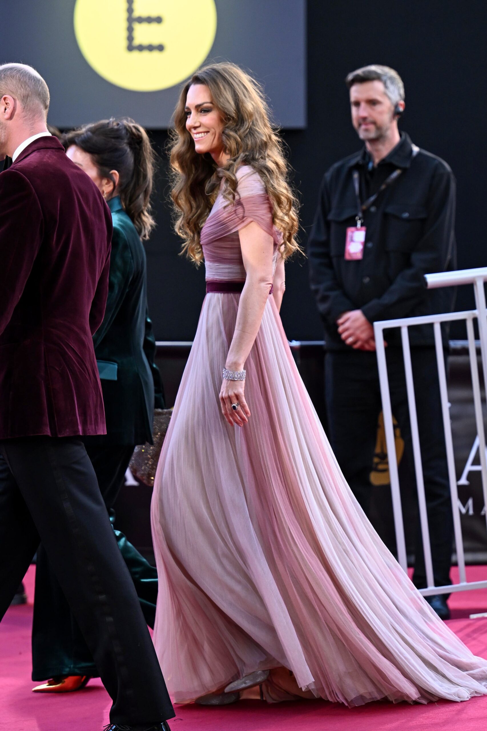 Kate Middleton zablistala na BAFTA-i u Gucci haljini