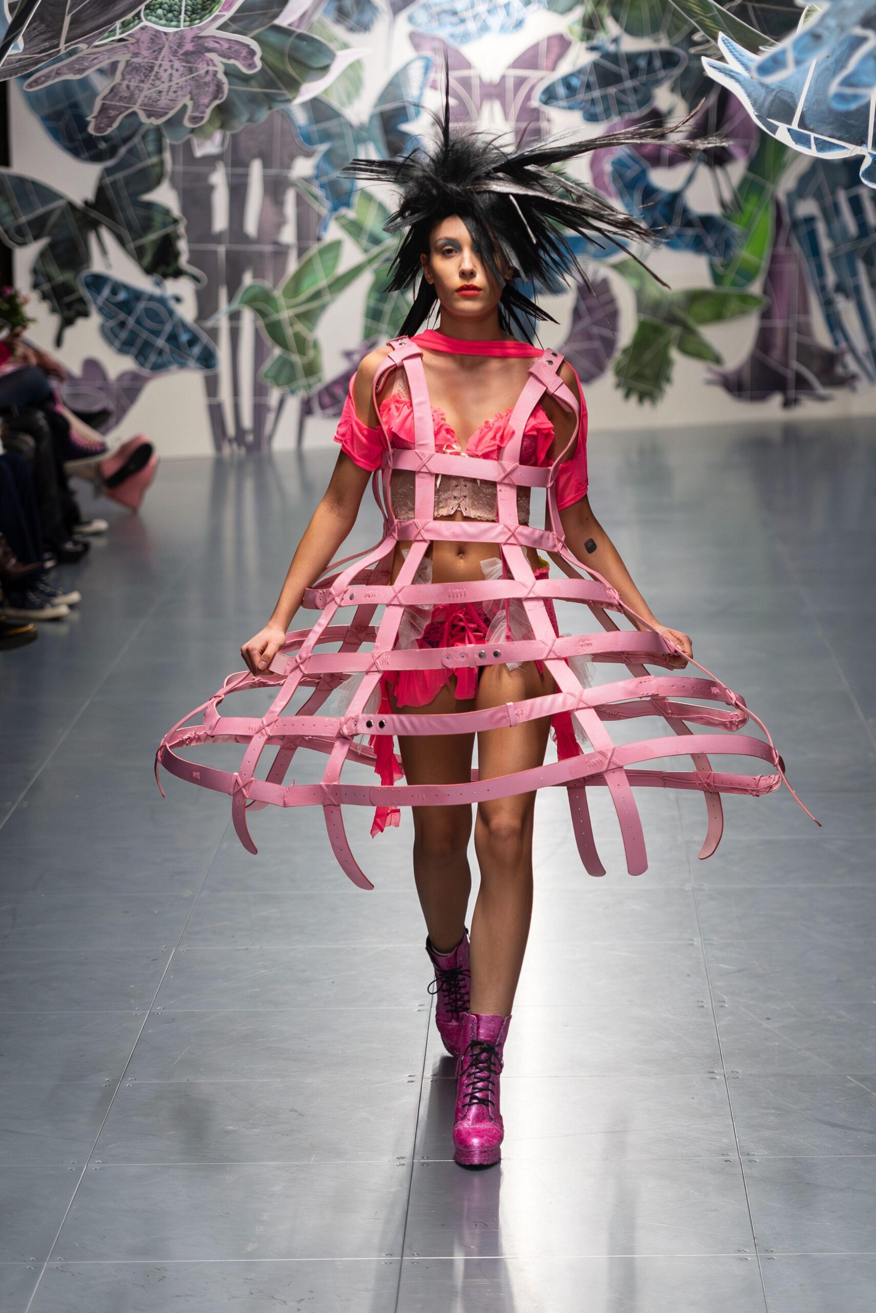 Kraljevski vrtovi Charlesa III pretvoreni u pistu London Fashion Weeka (1) HELLO MAGAZIN CROATI AHRVATSKA