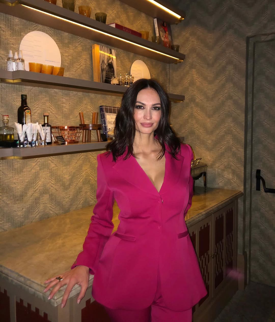 Monika Kravić na večeri s prijateljicama hello magazin croati ahrvatska