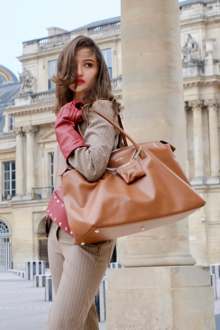 Torba domaćeg brenda RAW BAG®, osvojila pariške ulice