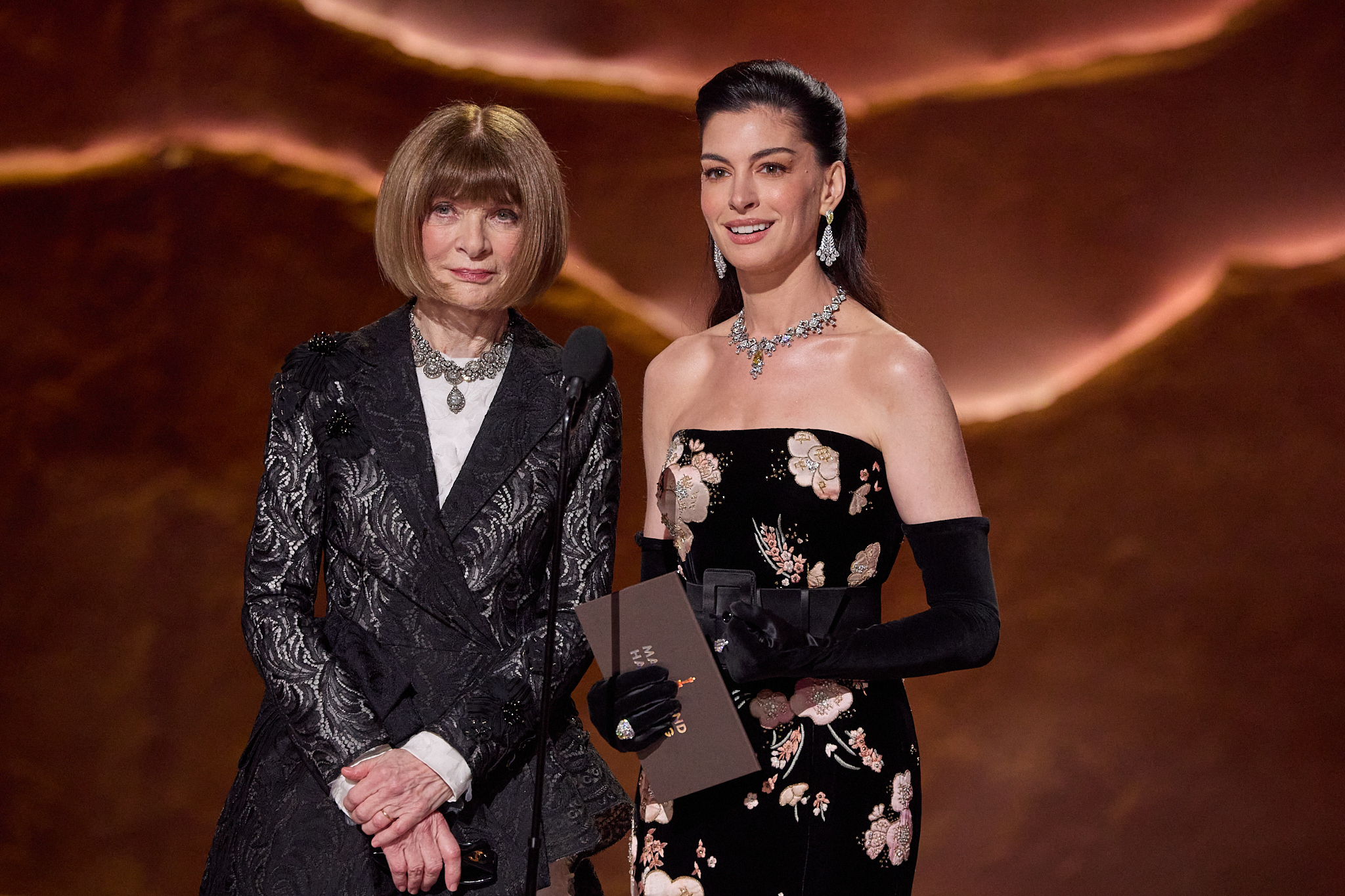 Anne Hathaway i Anna Wintour
