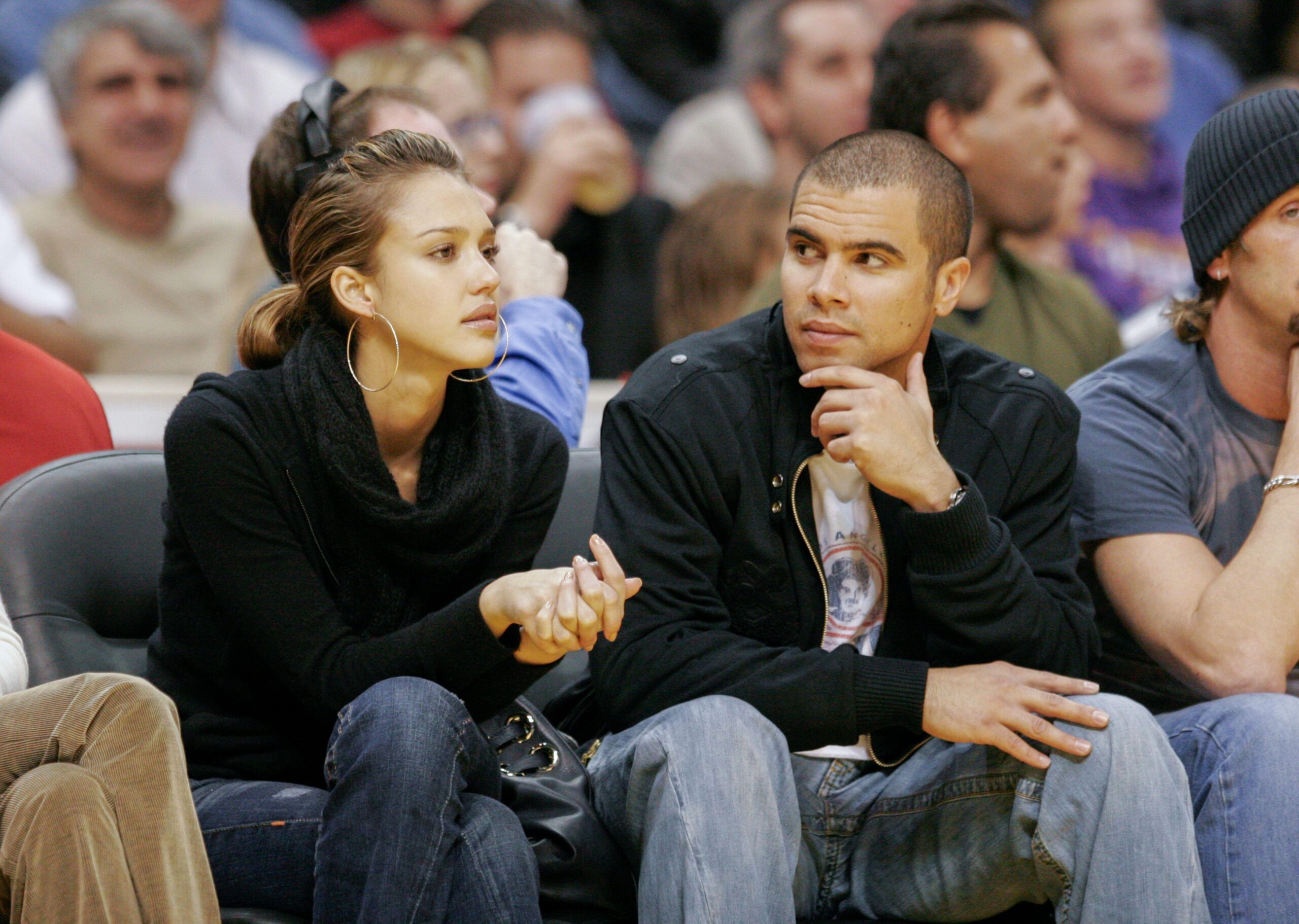 Jessica Alba dijeli dionice i isplaćuje milijune bivšem