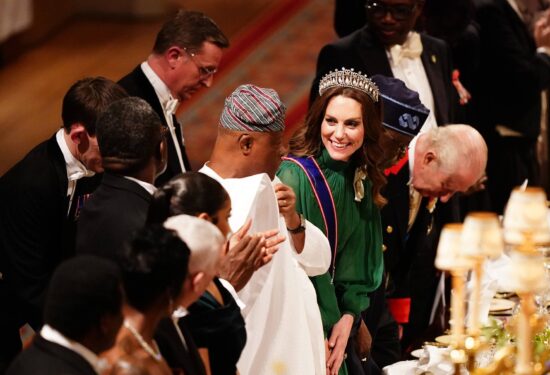 Kate Middleton u smaragdnoj haljini i tijari princeze Diane