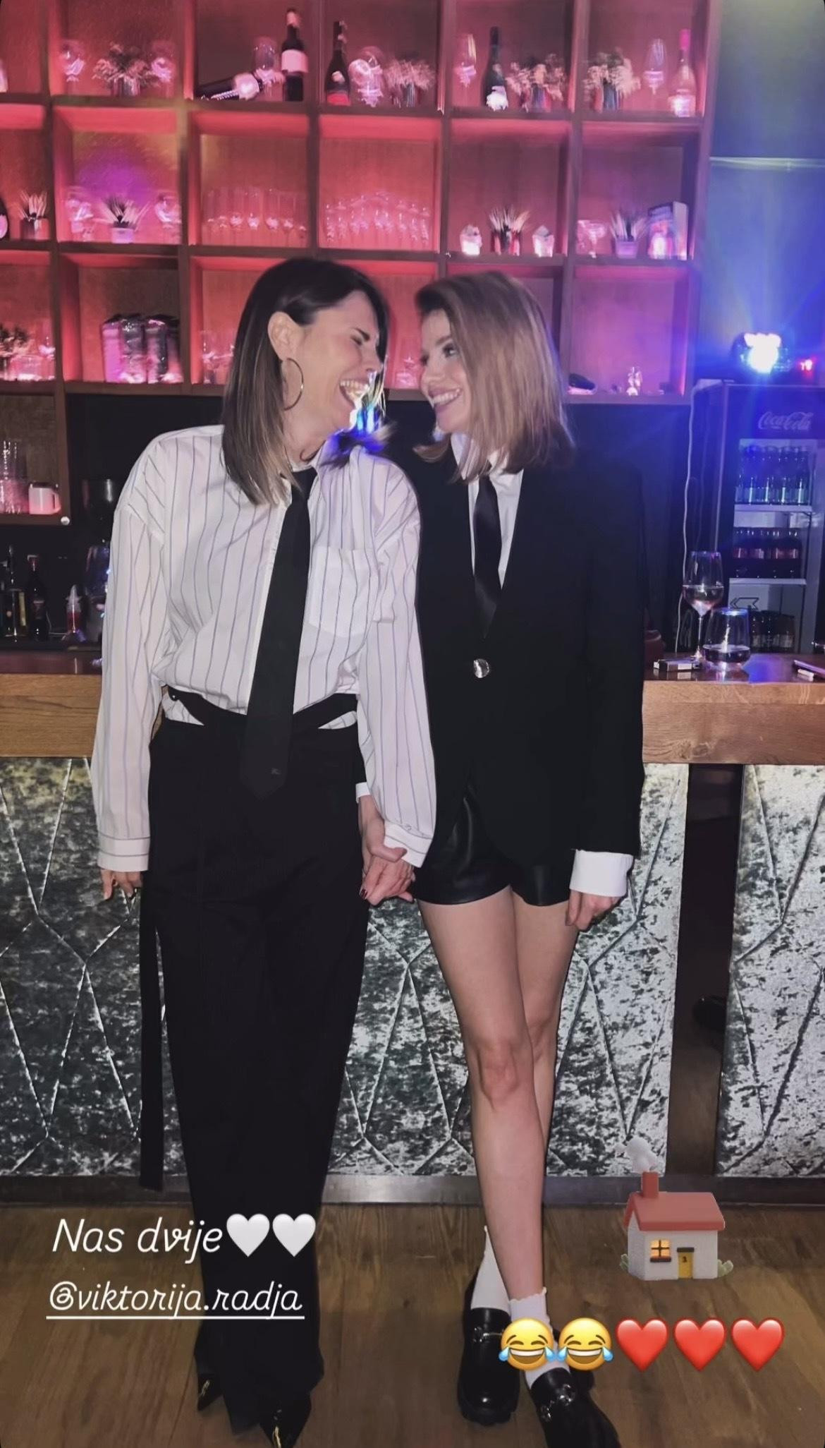 Lejla Filipović i Viktorija Rađa modno usklađene: Jedan modni detalj posebno je privukao pažnju