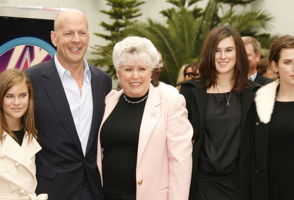 Majka Brucea Willisa već 22 godine volontira u policiji