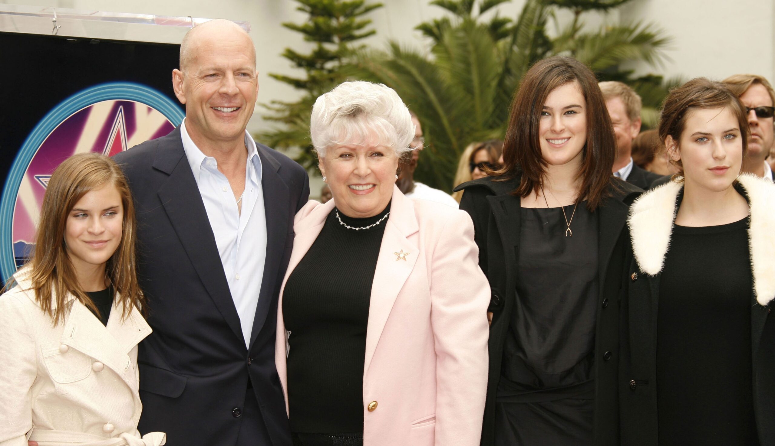 Majka Brucea Willisa već 22 godine volontira u policiji