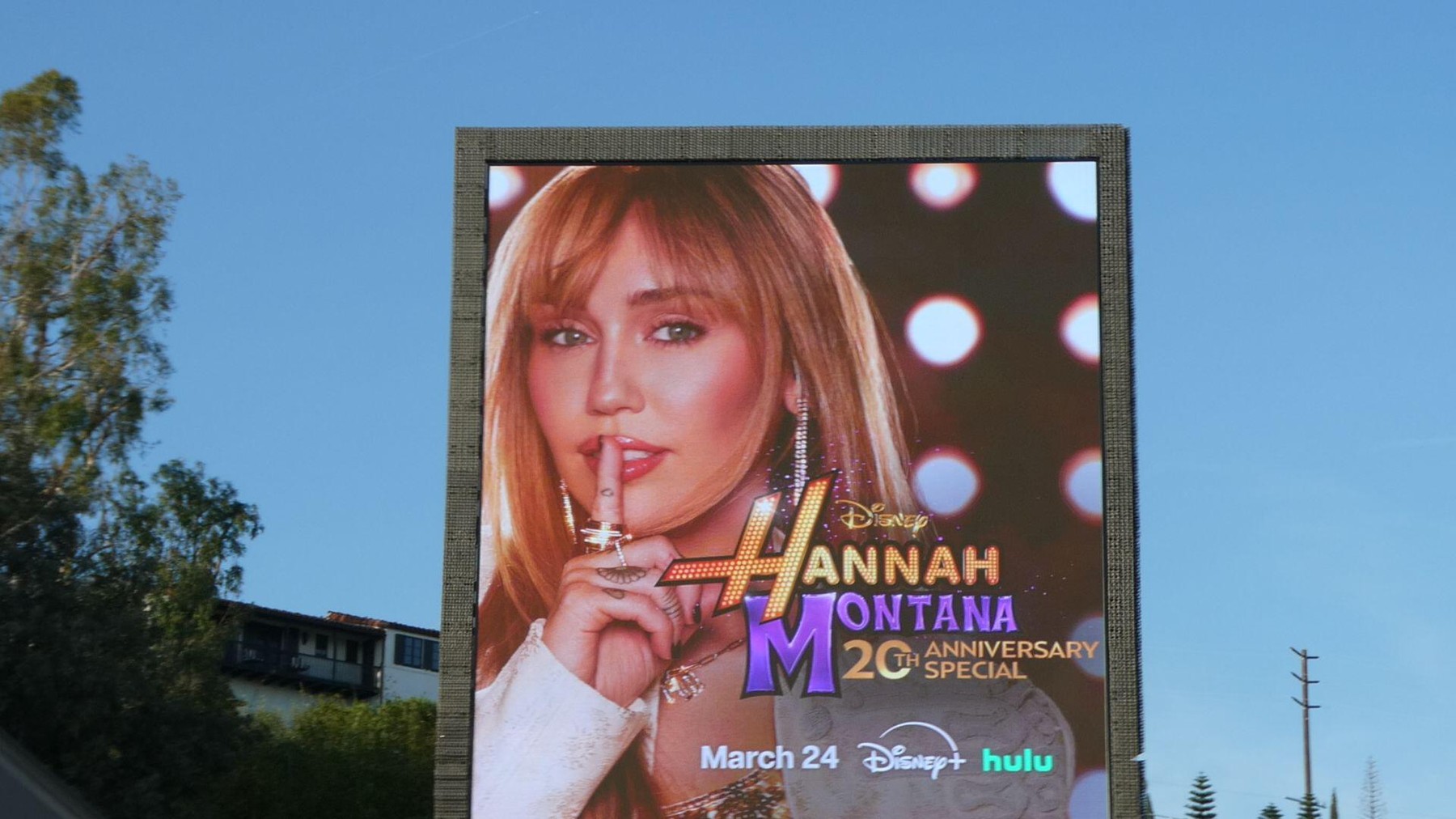 Miley Cyrus vraća se Hannah Montani 'Nisam je pokušavala ubiti, samo sam napredovala'