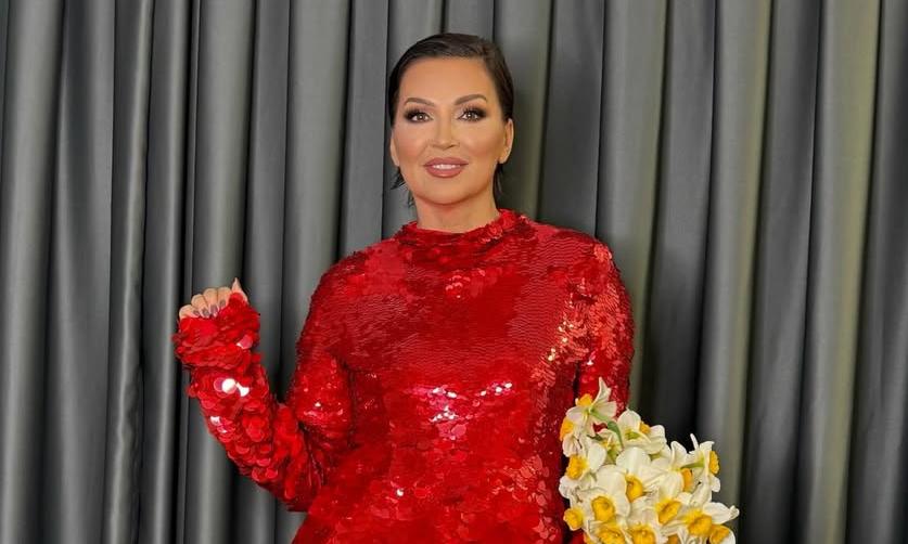 Nina Badrić zablistala u crvenoj šljokičastoj mini haljini hello magazin croatia hrvatska