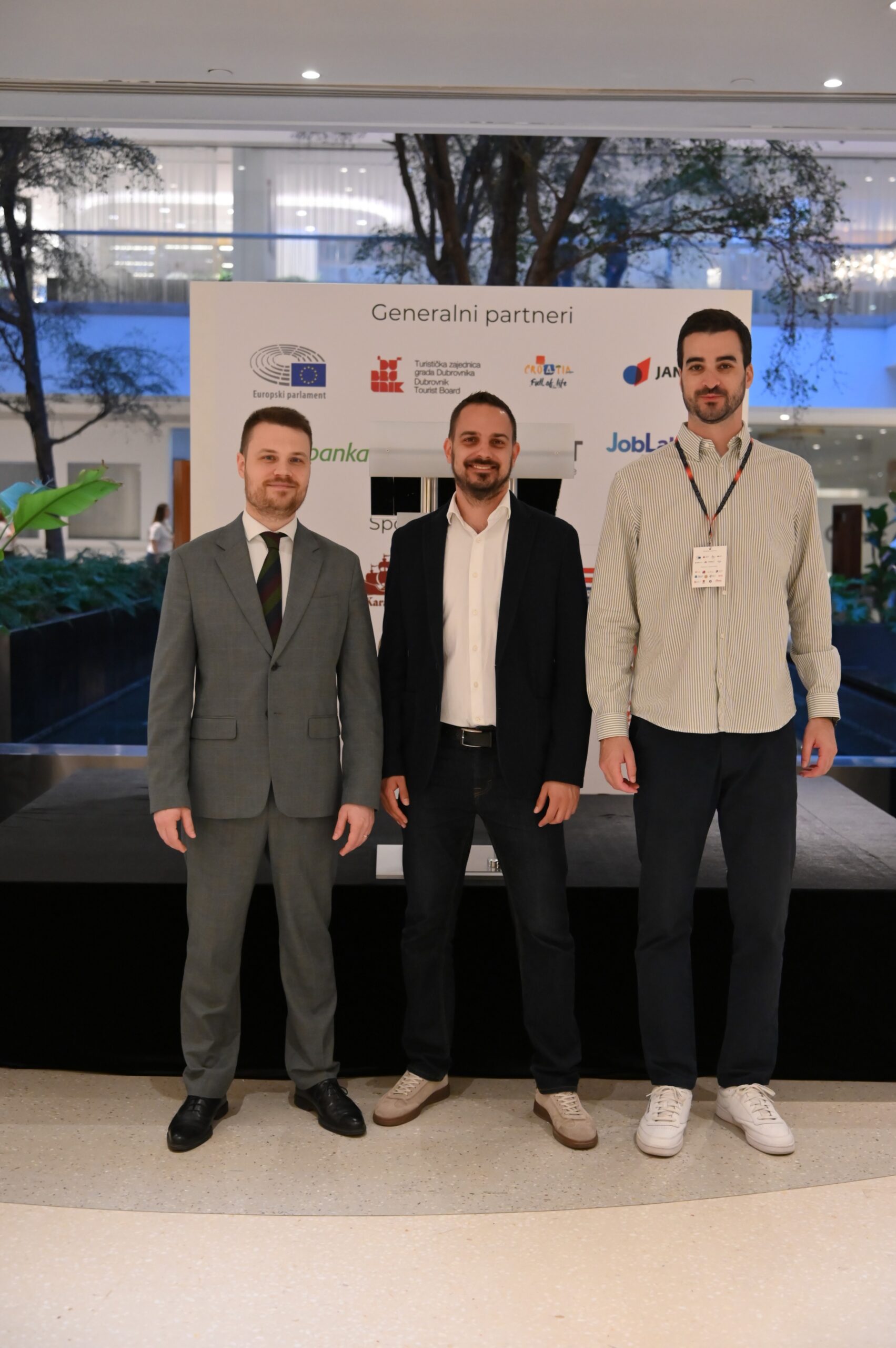 OTVOREN JUBILARNI DUBROVNIK EXPO 2026 VIŠE OD 4.000 MLADIH U DUBROVNIKU TRAŽI SMJER ZA BUDUĆNOST