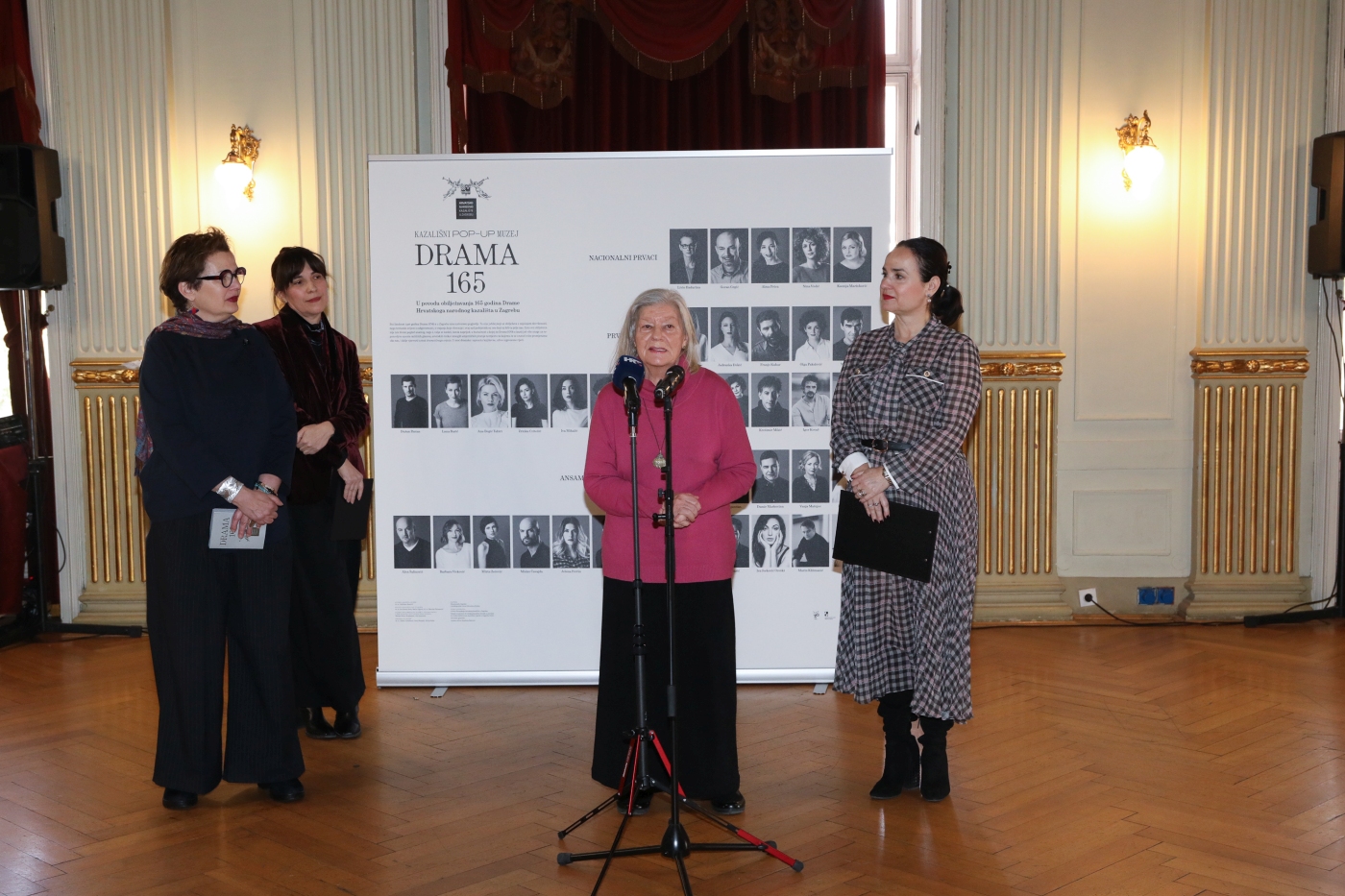 Kava na suncu i dobra vibra: naši rukometaši ulovili trenutak za gušt u Zadru 