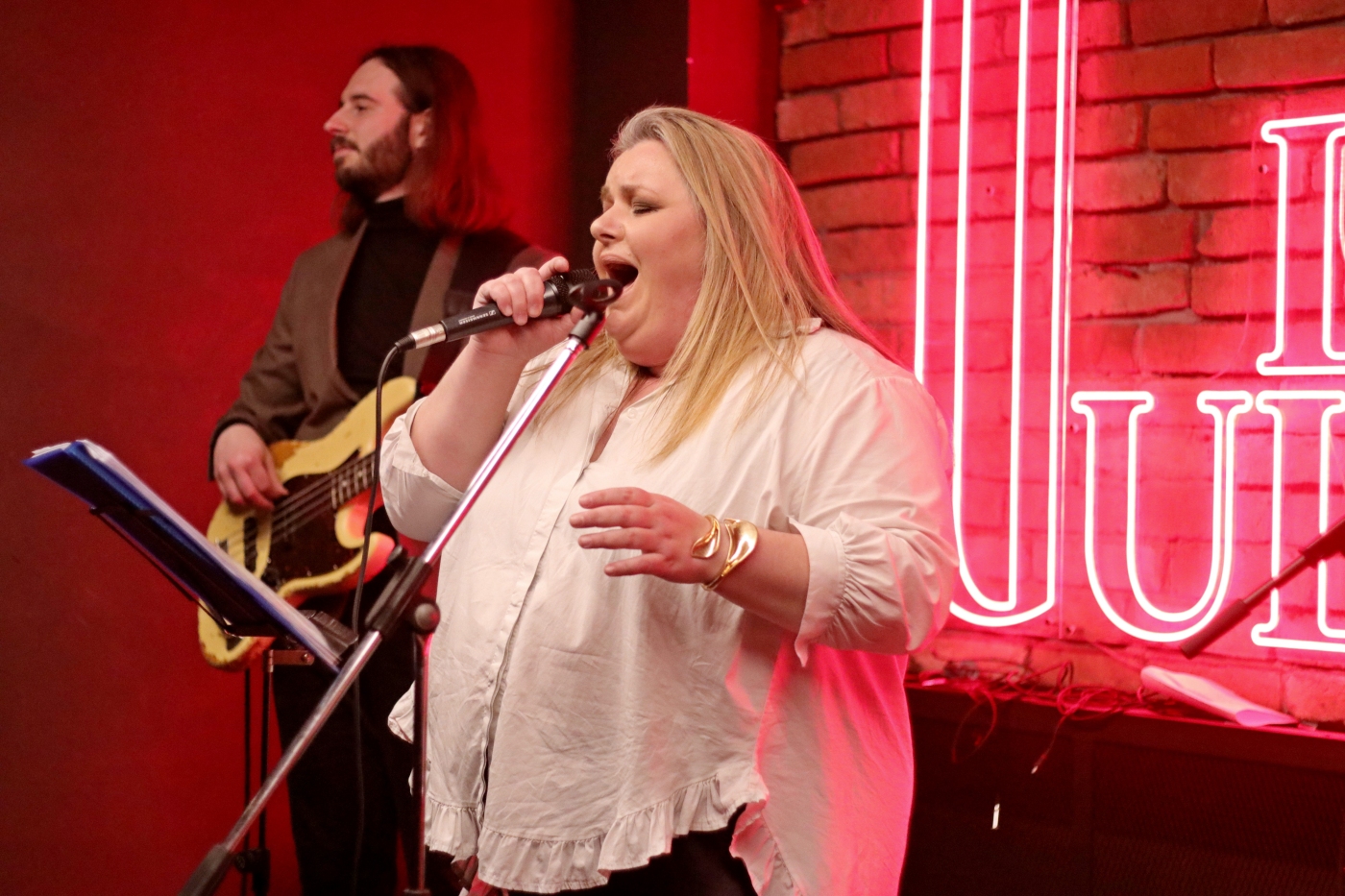 U Guliver Baru predstavljena dva autorska projekta: Petra Antolić promovirala EP “Born Again”, Daria Korić najavila album “Odaberimo ljepši kraj”