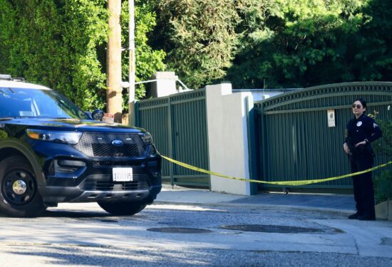 Uhićena žena koja je pucala na Rihanninu kuću