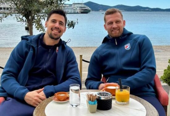 naši rukometaši ulovili trenutak za gušt u Zadru