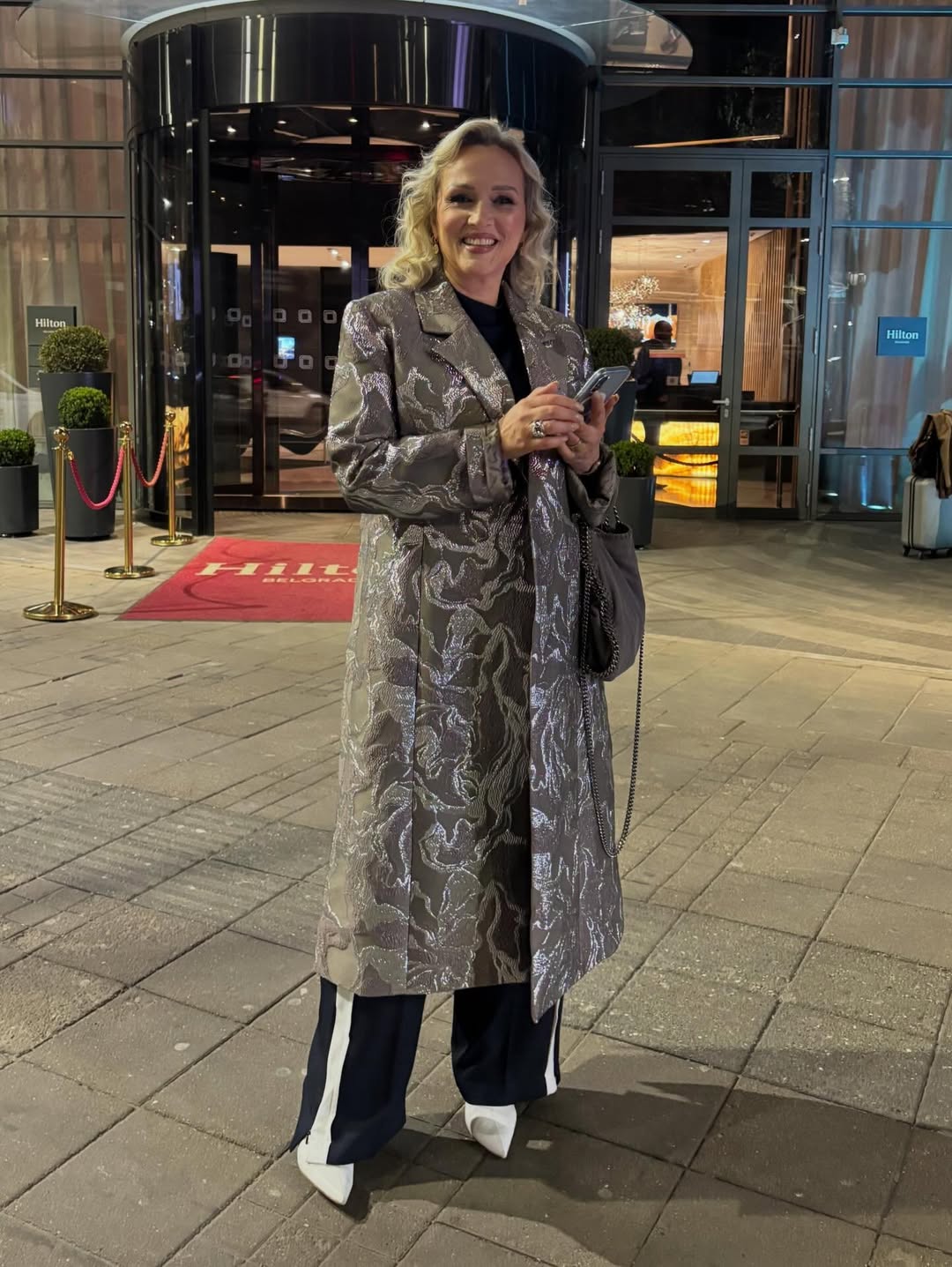 Ako tražite savršen kaput, pogledajte što nosi Vanna