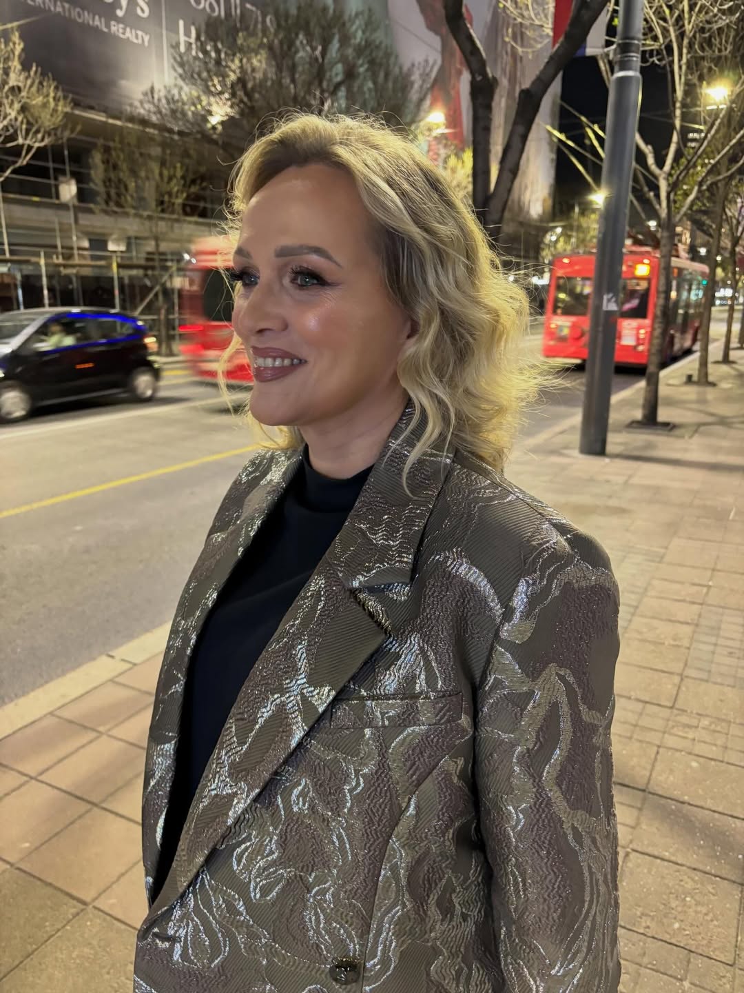 Ako tražite savršen kaput, pogledajte što nosi Vanna