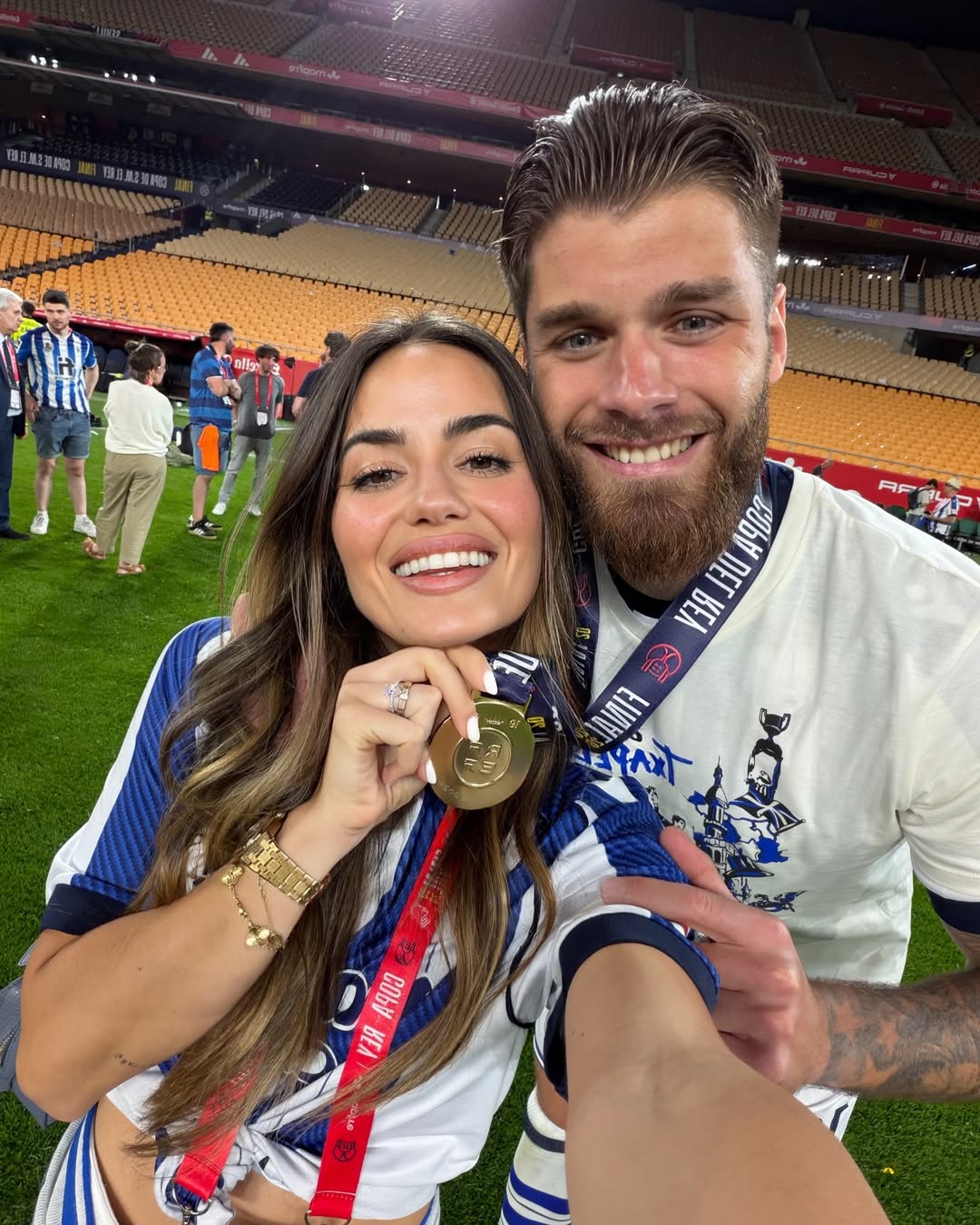 Ćaleta-Car u zagrljaju supruge, Sučić s djevojkom HELLO MAGAZIN CROATI A HRVATSKA