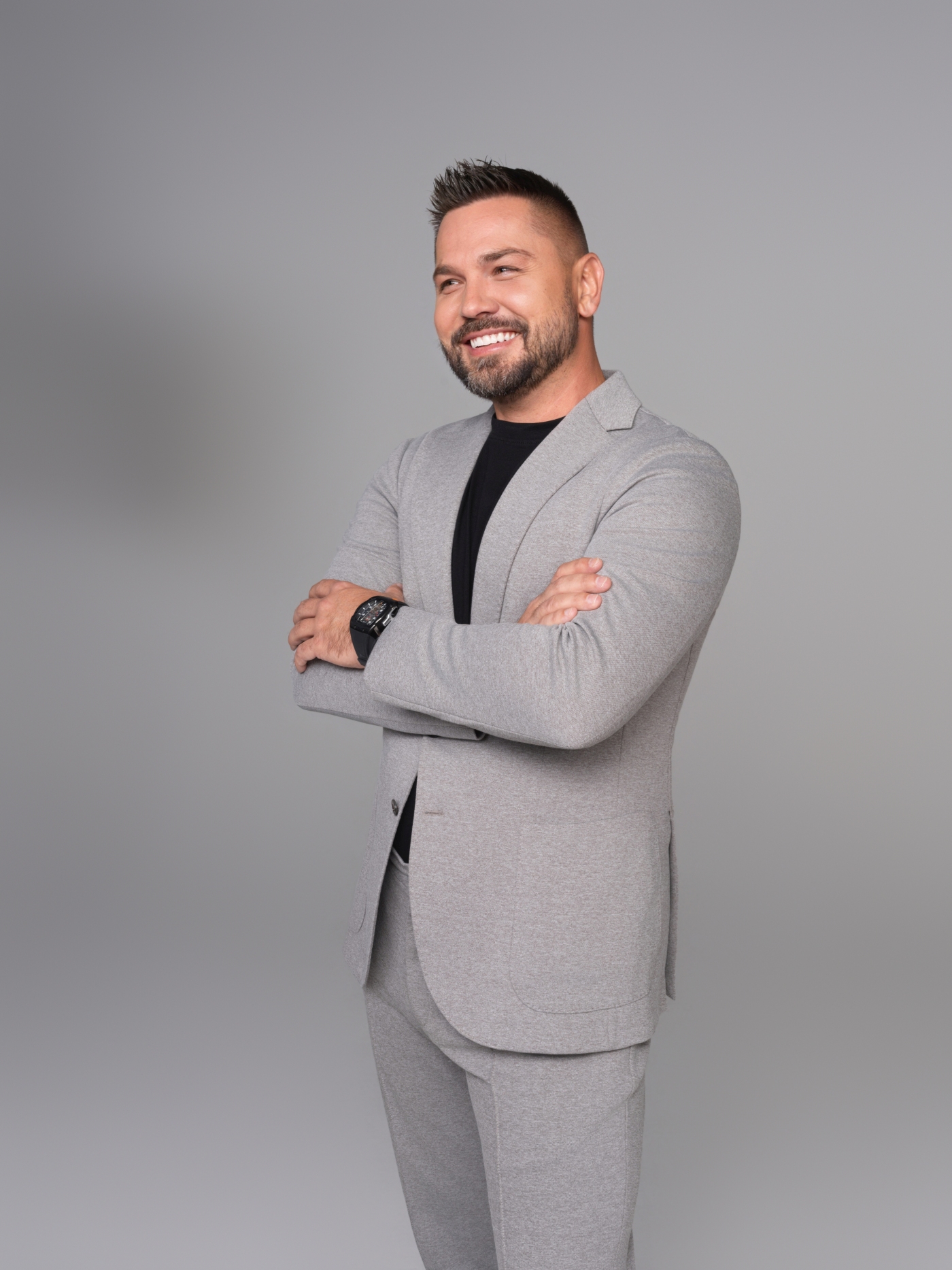 Johann Nemrave HELLO!