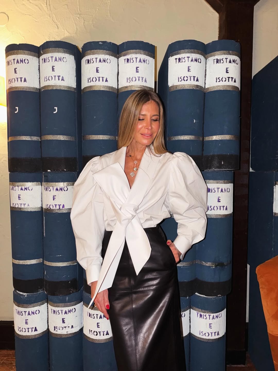 Karla Kaić nosi YSL košulju