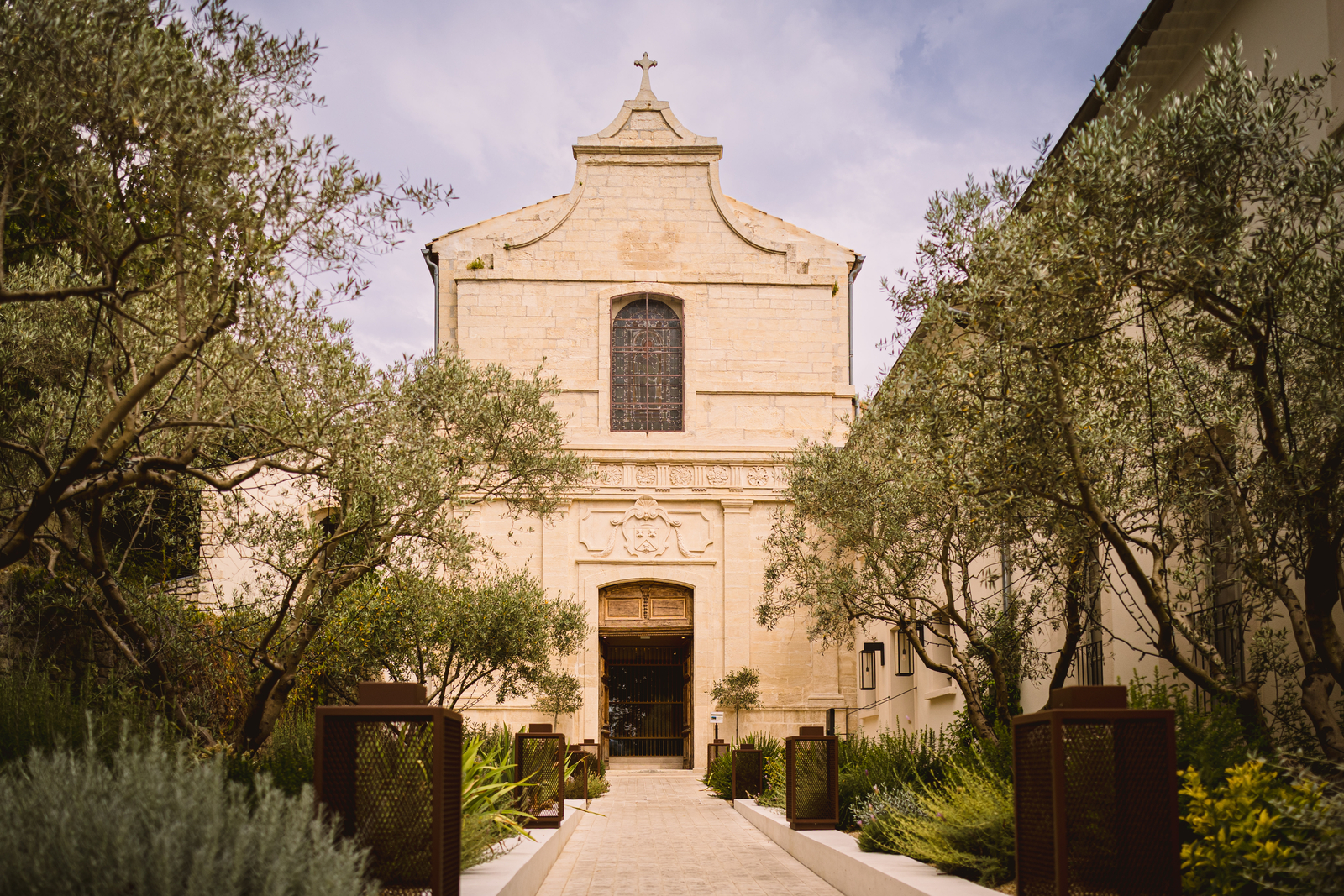 L’Occitane slavi 50 godina: kako ikonični brend pretvara prirodne sastojke u luksuznu ljepotu budućnosti