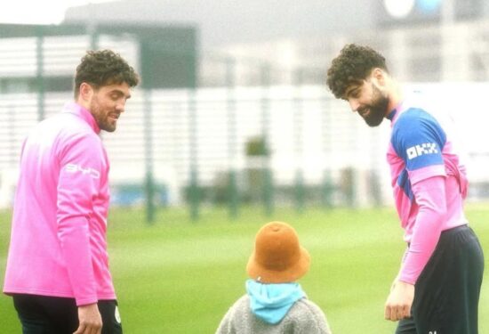 Mateo Kovačić oduševio navijače Fotografija sa sinom i Gvardiolom ukrala svu pažnju