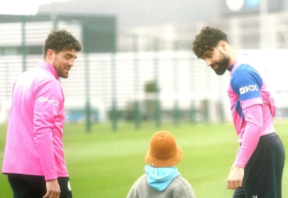 Mateo Kovačić oduševio navijače Fotografija sa sinom i Gvardiolom ukrala svu pažnju