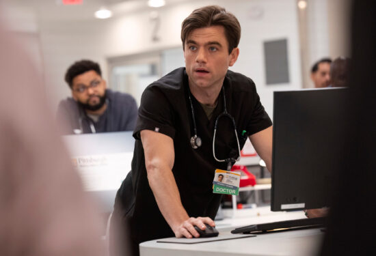 Patrick Ball, The Pitt, HBO serija, studentski dug, glumačka karijera, borba za uspjeh, New York