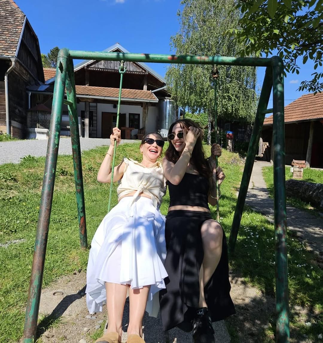 Ecija Ojdanić raznježila fotografijama s kćeri