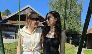 Ecija Ojdanić raznježila fotografijama s kćeri: 'Stvarno je privilegija što si baš mene izabrala za mamu'