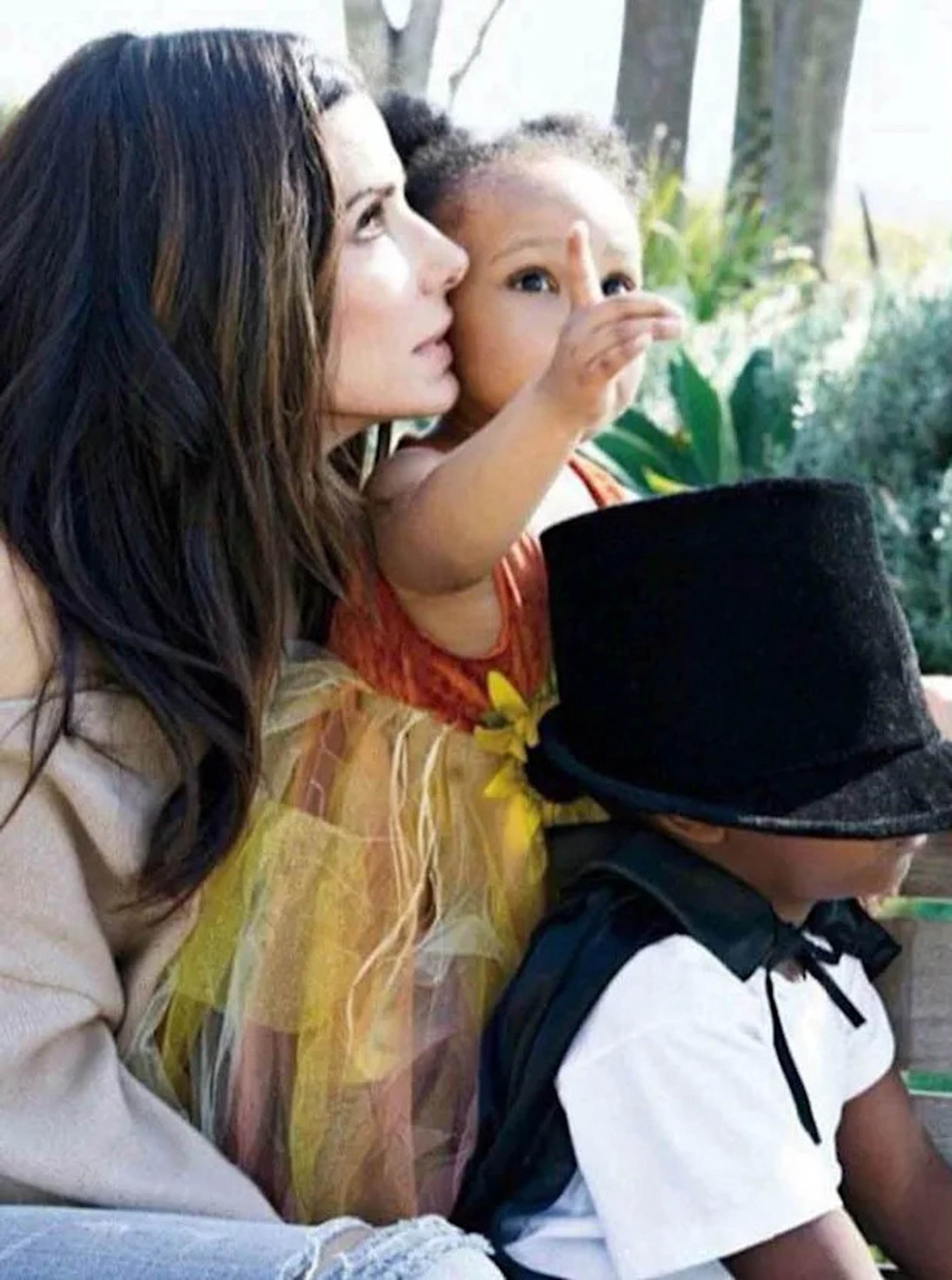 Sandra Bullock godinama skriva djecu od javnosti