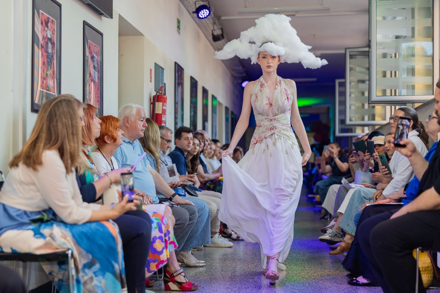 ŠMID Gala pretvorila školu u modni spektakl: 27 kreacija, Ljupka Gojić Mikić i inspiracija Met Gale koja je oduševila publiku