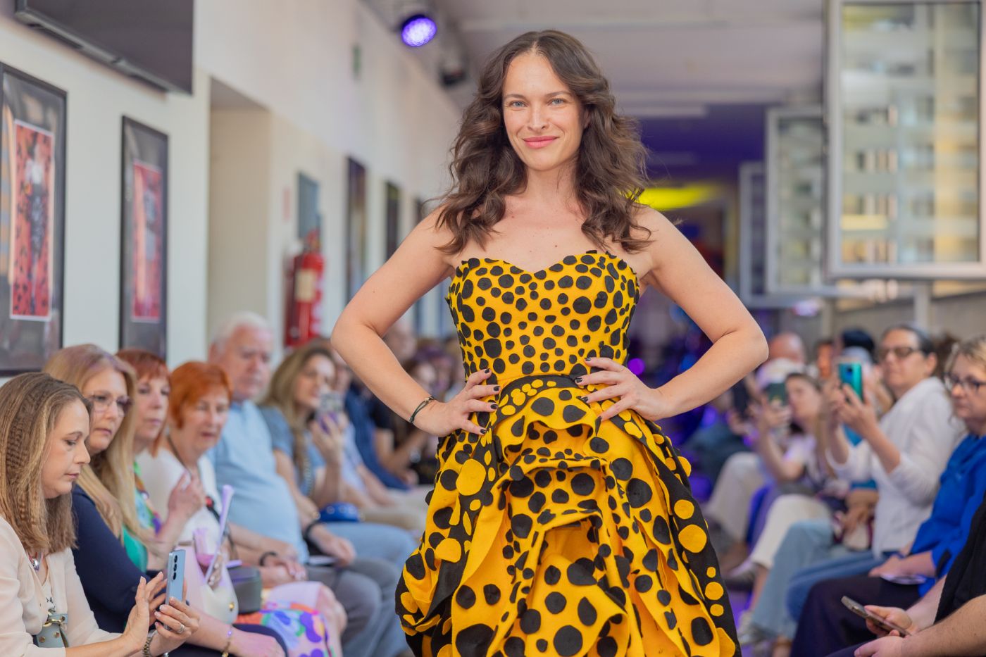 ŠMID Gala pretvorila školu u modni spektakl: 27 kreacija, Ljupka Gojić Mikić i inspiracija Met Gale koja je oduševila publiku