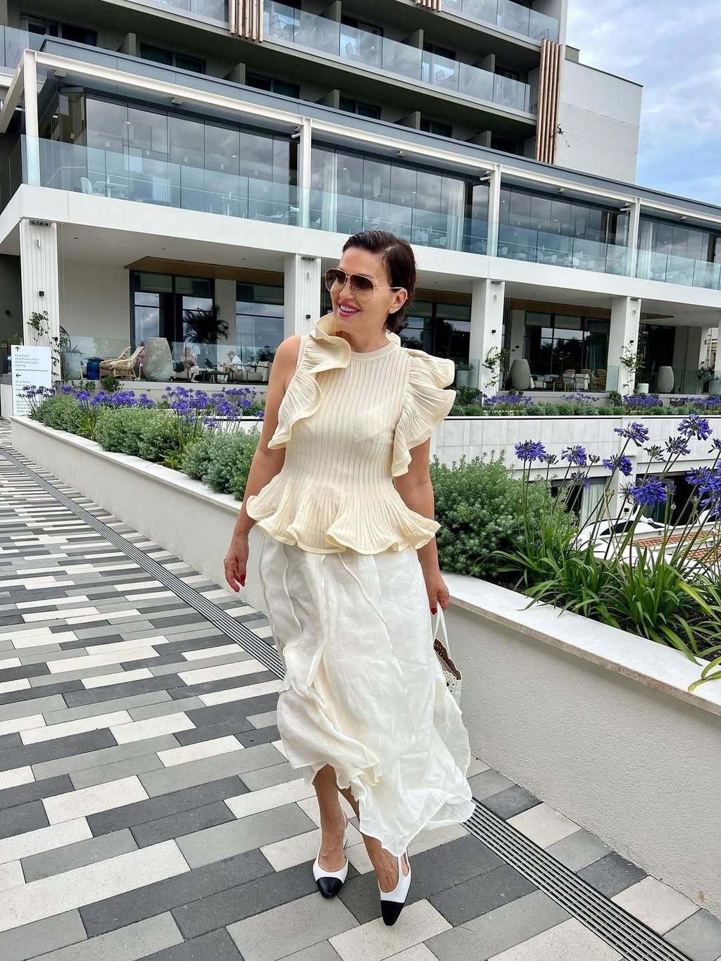 Nina Badrić u Poreču nosila Zara top koji izgleda puno skuplje nego što jest