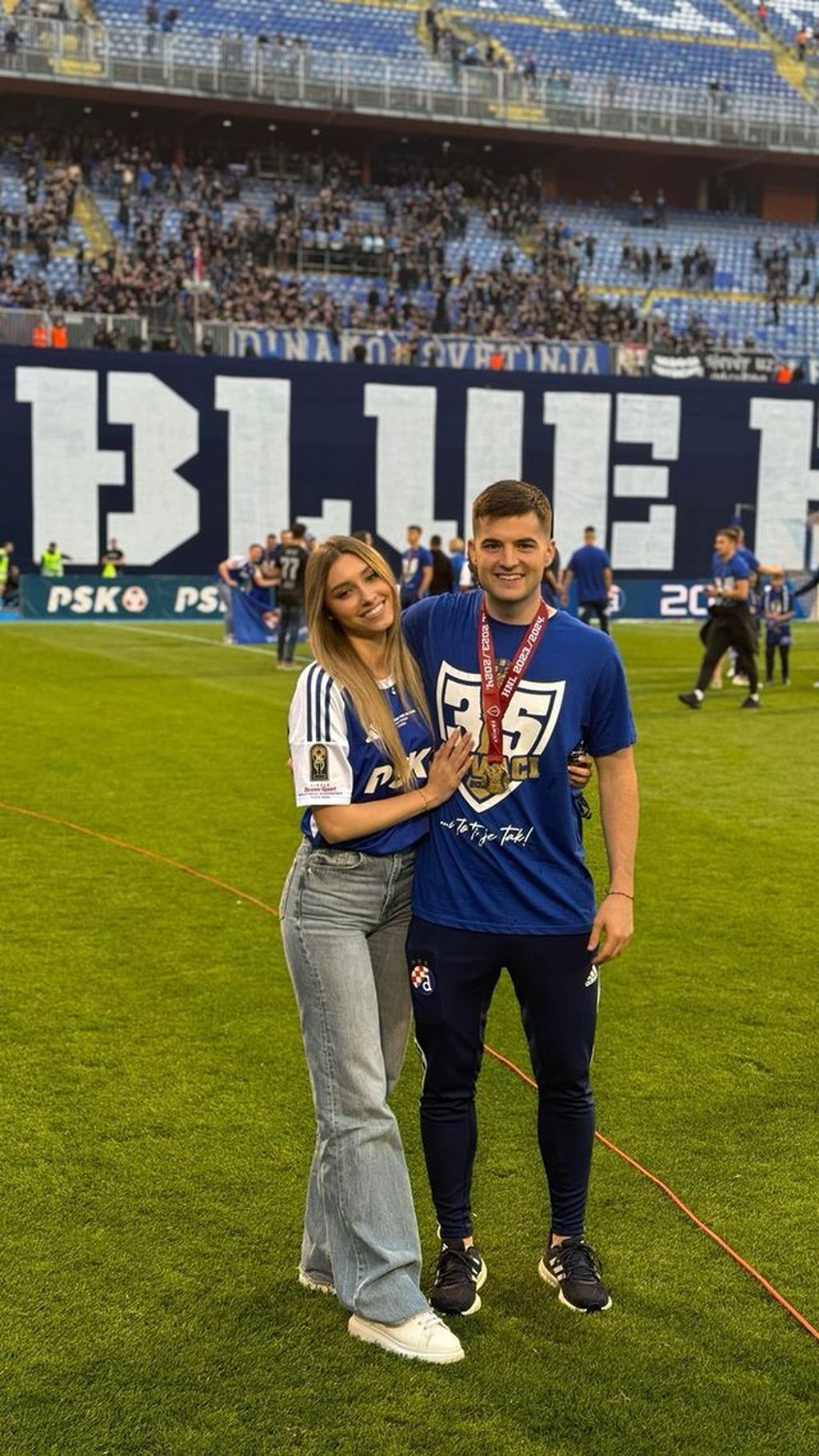Samozatajna djevojka Martina Baturine