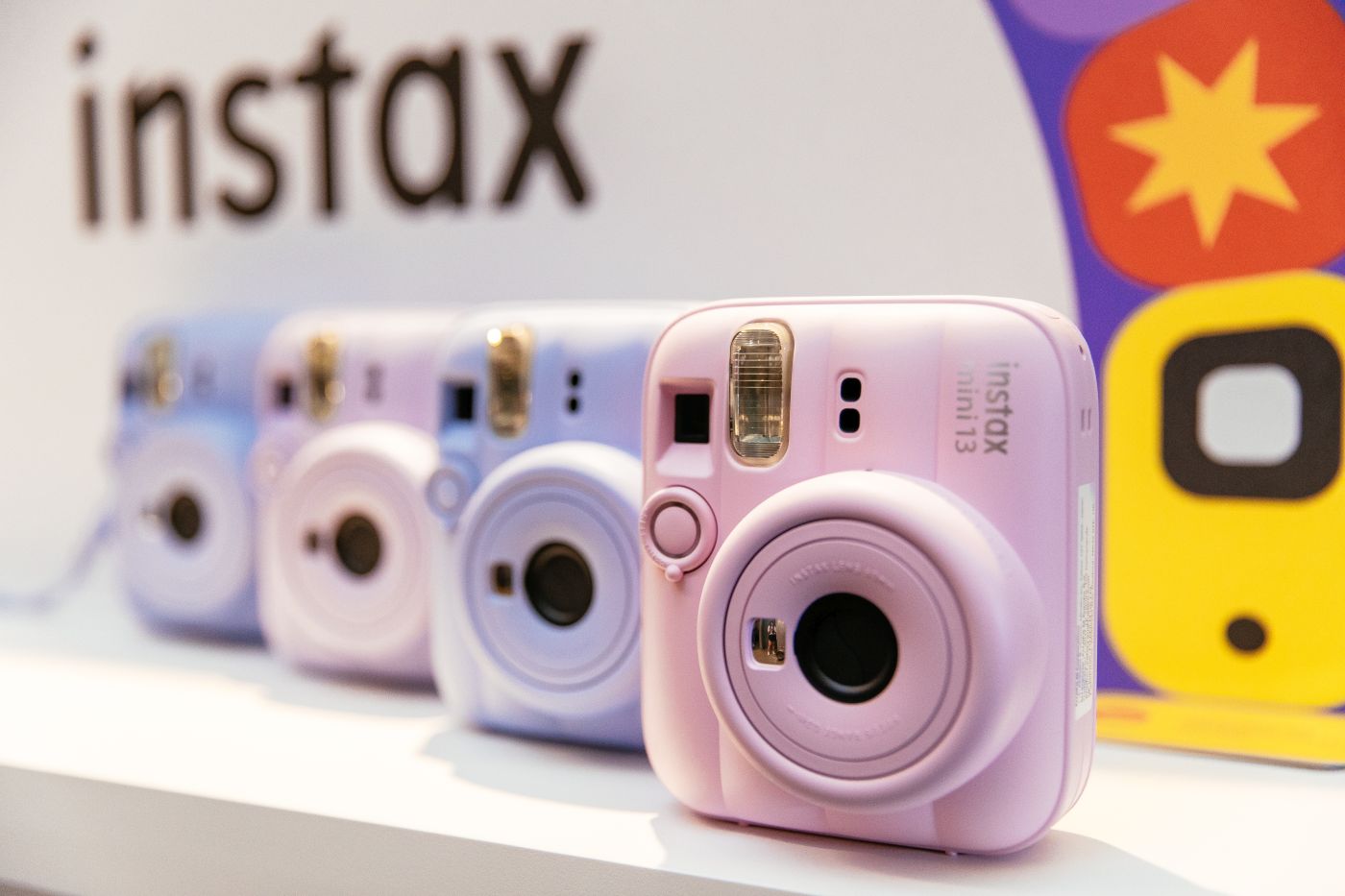 instax