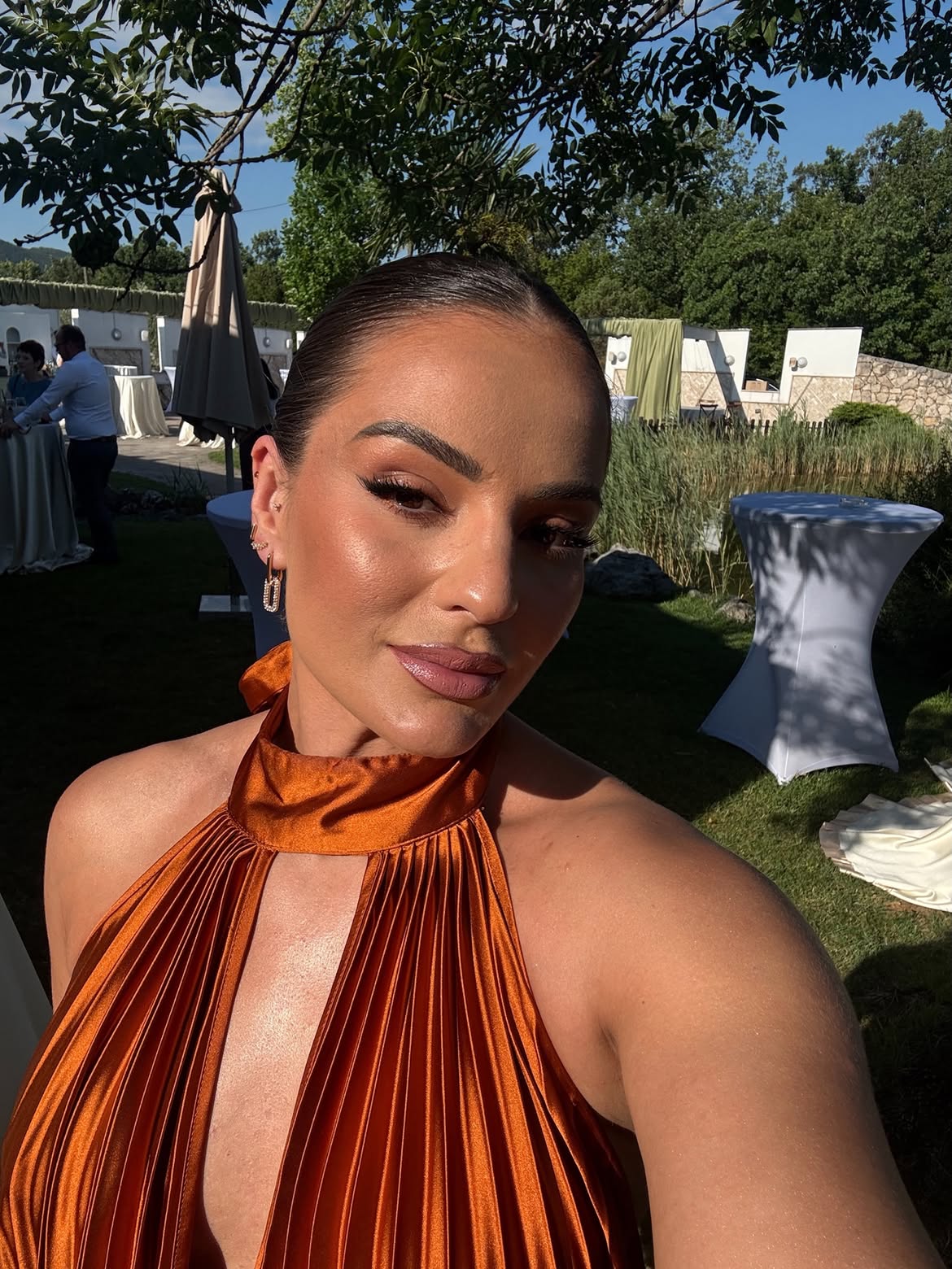 Barbara Matić pokazala kako izgleda savršen trudnički styling za ljetno vjenčanje