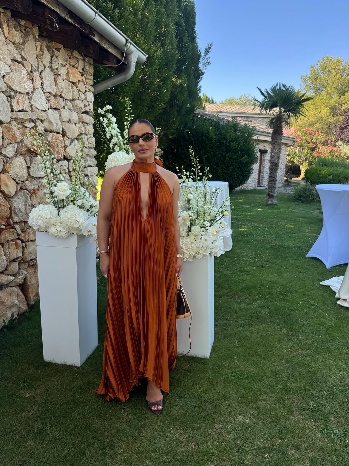 Barbara Matić pokazala kako izgleda savršen trudnički styling za ljetno vjenčanje