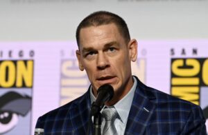 John Cena otkrio kroz što je prošao zbog kose: 'Operacija je trajala više od 20 sati, ali vrijedilo je'
