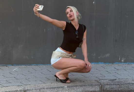 Karla Zelić pokazala odvažan