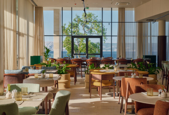 novi hotel