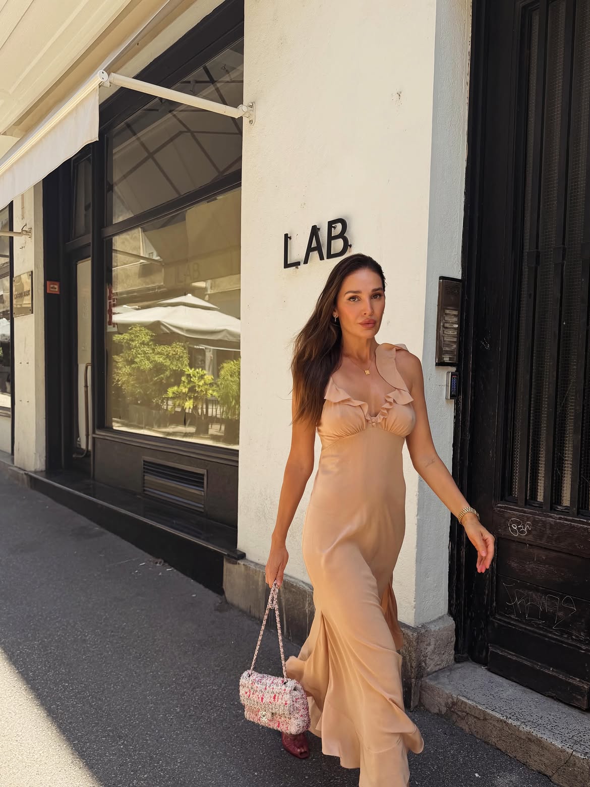 Tatjana Dragović pokazala kako nositi slip haljinu s dozom luksuza